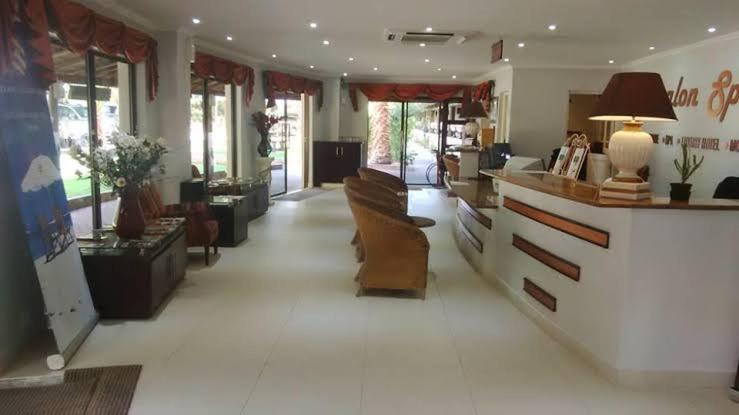 Avalon Springs Resort Montagu Bagian luar foto