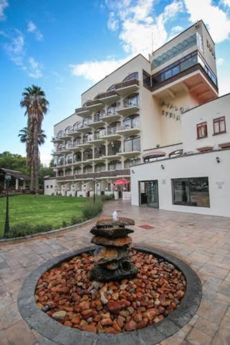 Avalon Springs Resort Montagu Bagian luar foto